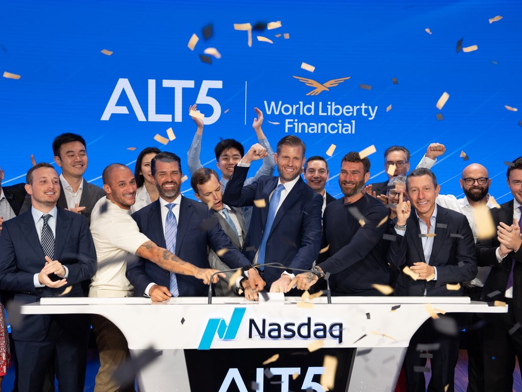 A Deep Dive into the WLFI Team: 2 Honorary Co-founders, 7 Co-founders, and 6 Key MembersRecommended Articles