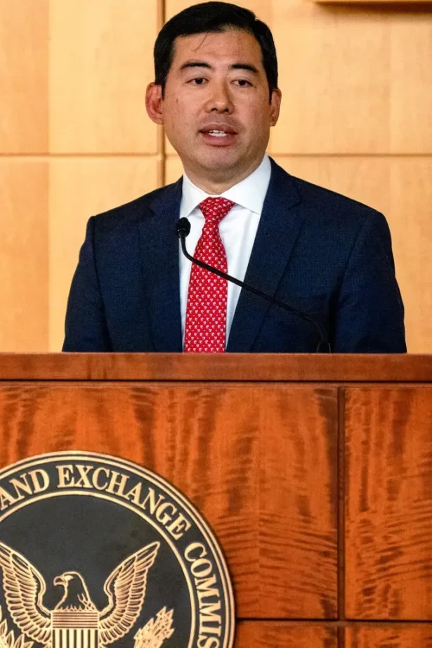 US SEC withdraws cryptocurrency lawsuit