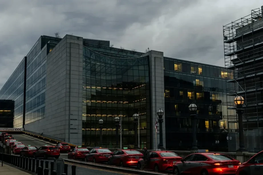 US SEC withdraws cryptocurrency lawsuit