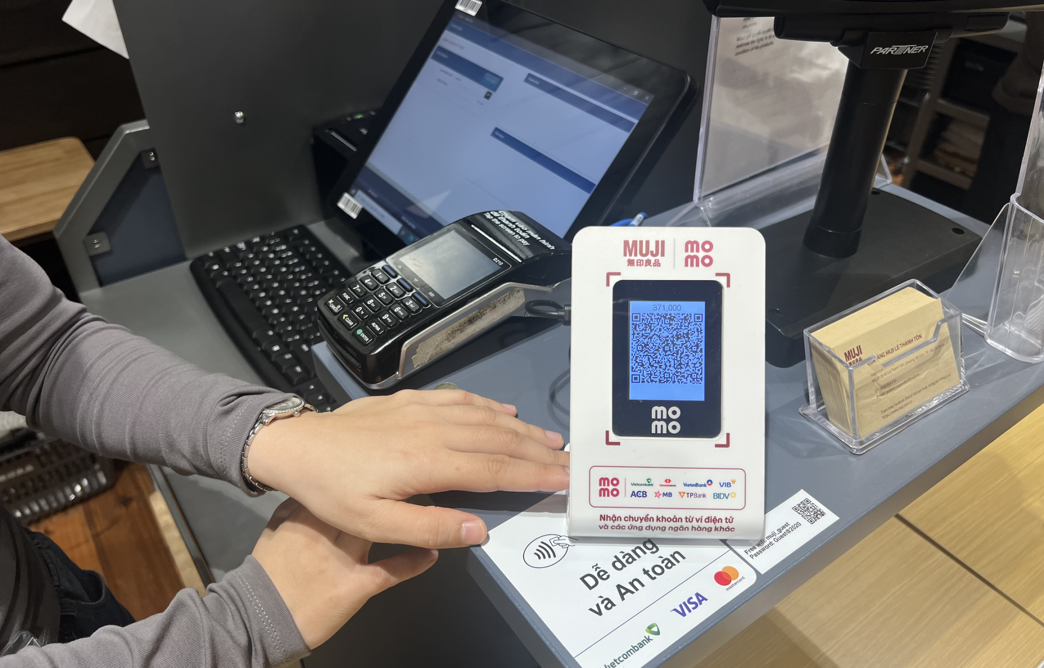 Surviving 30 Days in Vietnam Using USDT