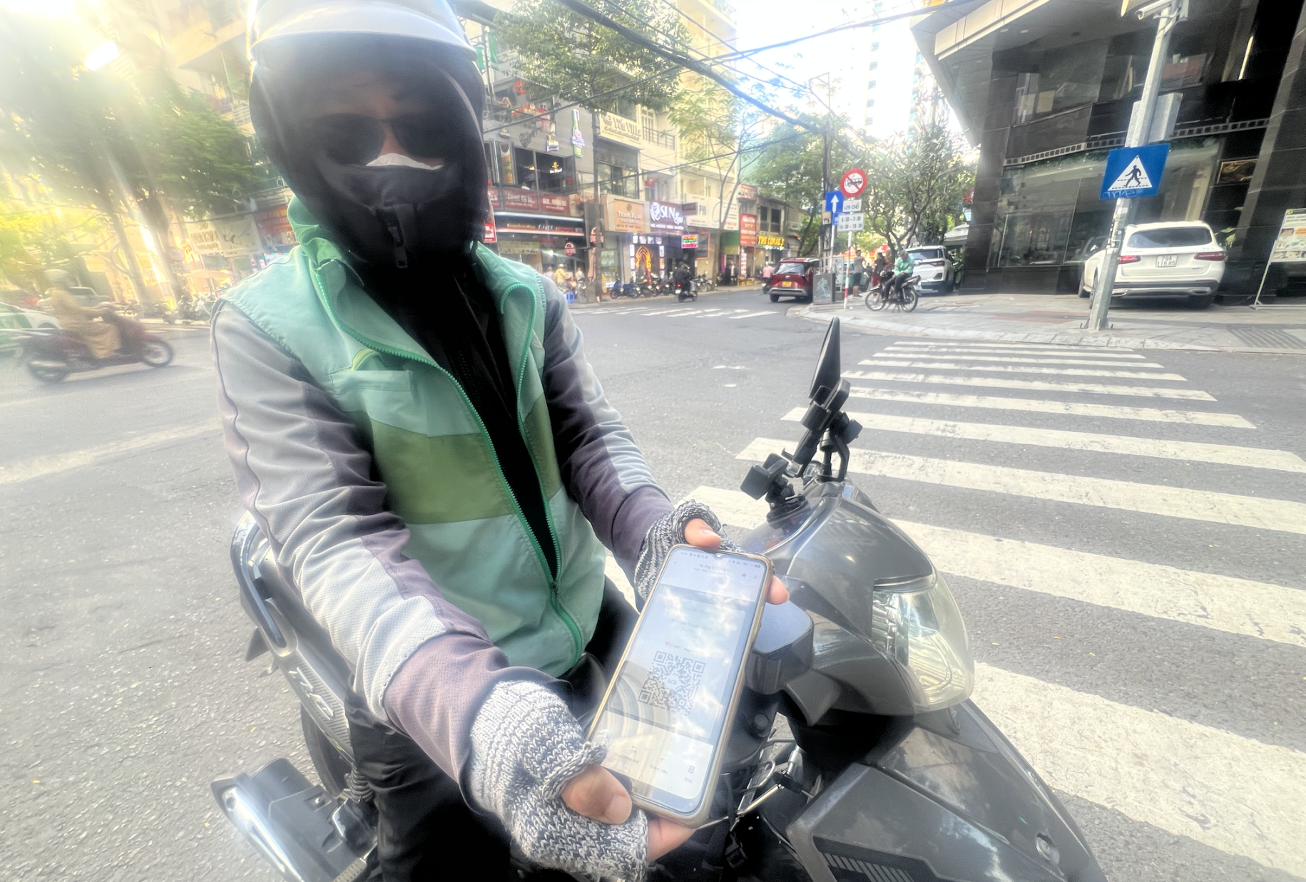 Surviving 30 Days in Vietnam Using USDT