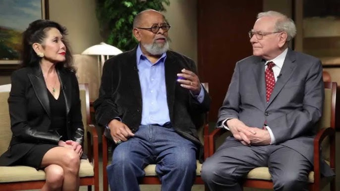 Buffett's First Interview After Stepping Down: Now Is Not the Time to Bottom-Fish, Nuclear Weapons Will Eventually Be Used