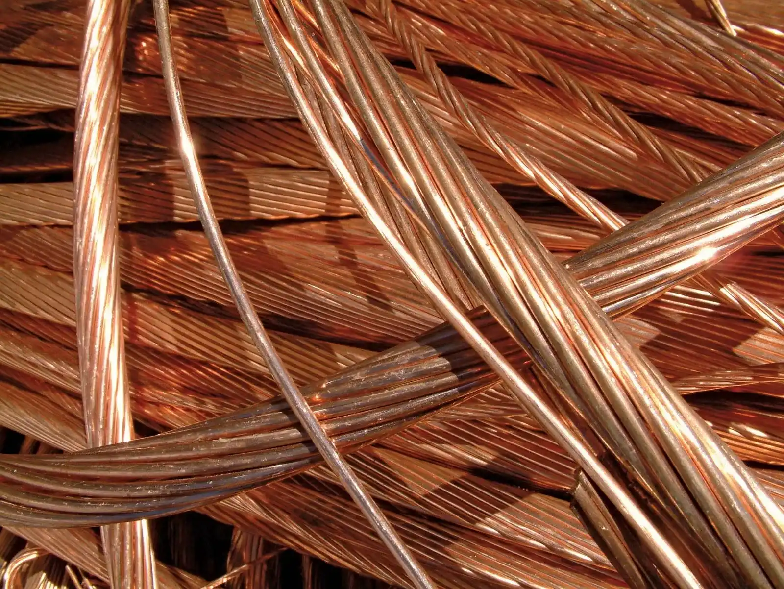 After storage, copper and optical fiber face an AI-era scarcity crunch?
