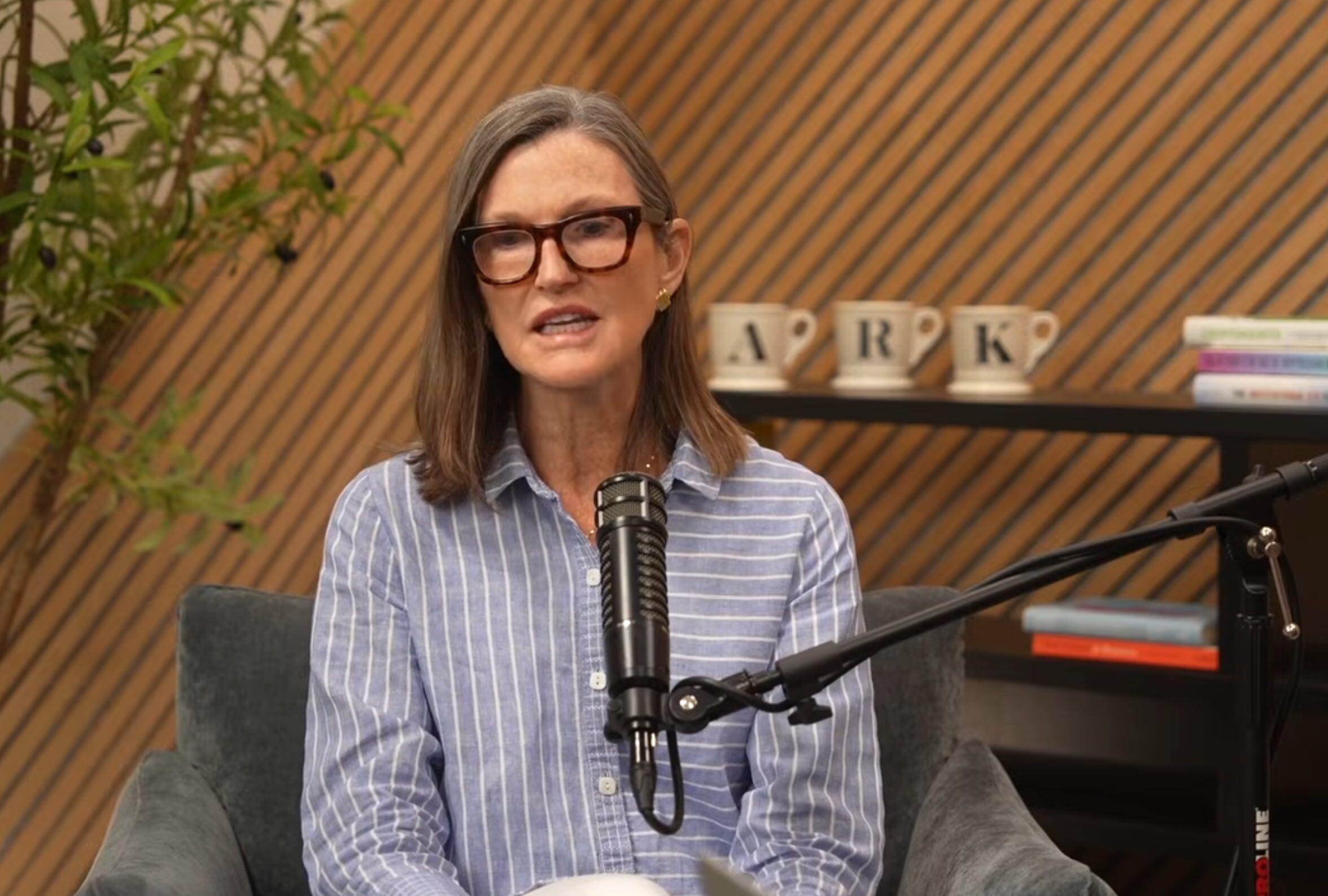 CZ and Cathie Wood’s First Livestream: CEOs Who Don’t Understand Blockchain Will Be Left Behind; BTC Will Break the Four-Year Cycle in 2026